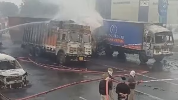 Tragic Fire Incident on Jaipur-Ajmer Highway Claims Five Lives, Injures Dozens
