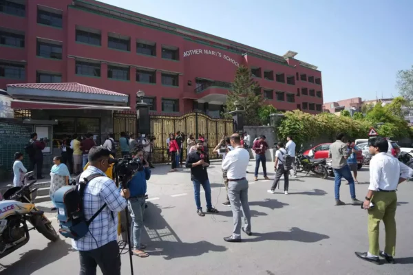 Delhi Schools Face Bomb Threats: A Day of Fear and Caution over 40 Private schools